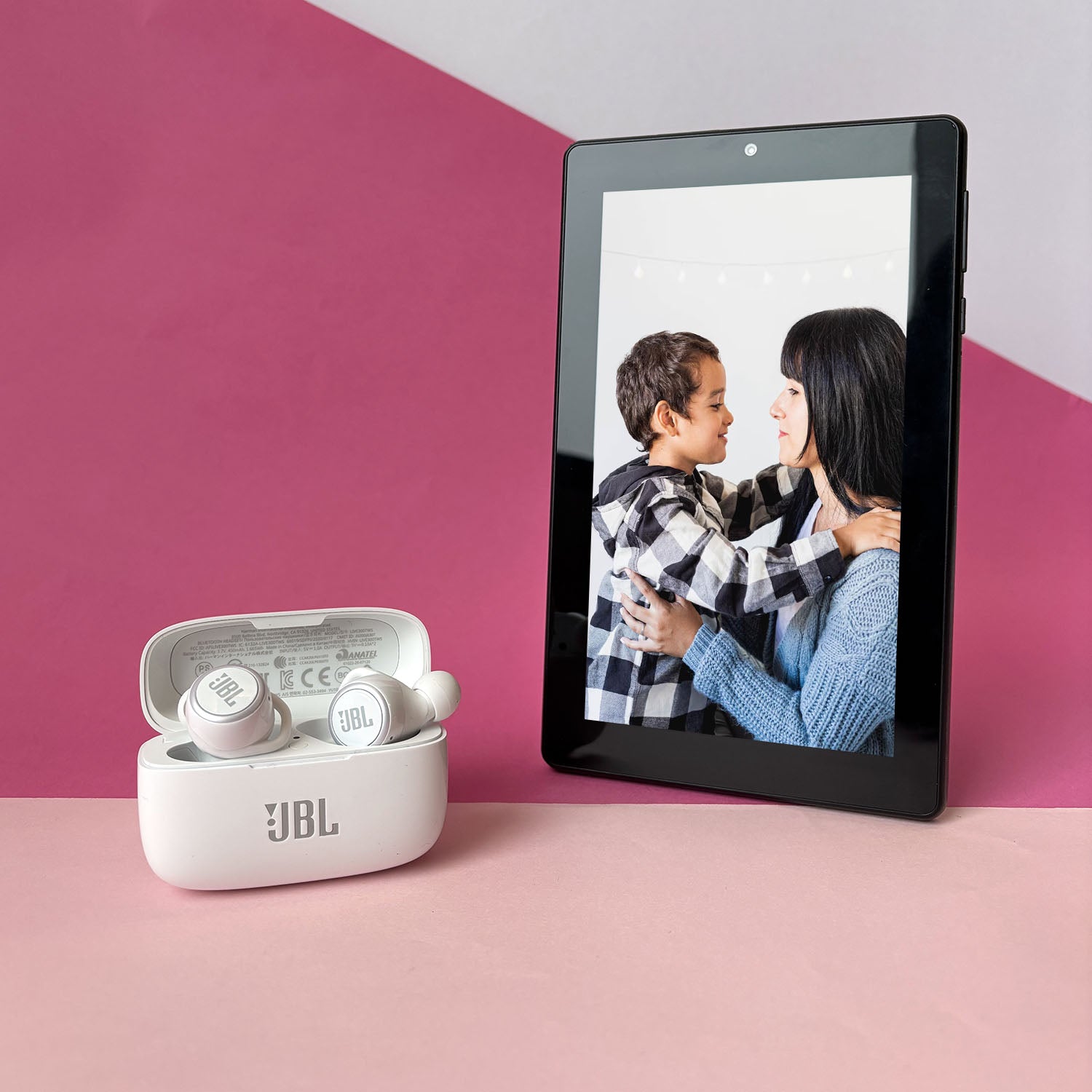 Pack Tablet Google ONN 7" 32 GB + Audifono JBL Live 300TWS - Bestmart