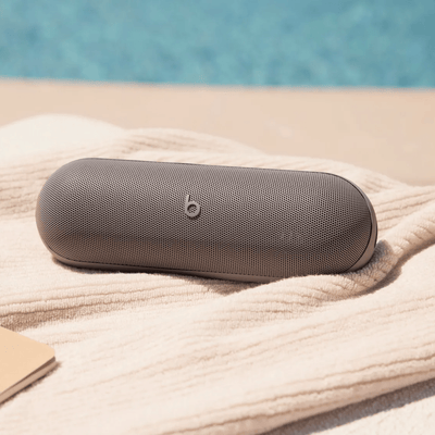 Parlante inalámbrico Beats Pill x Kim Kardashian Gris - Bestmart