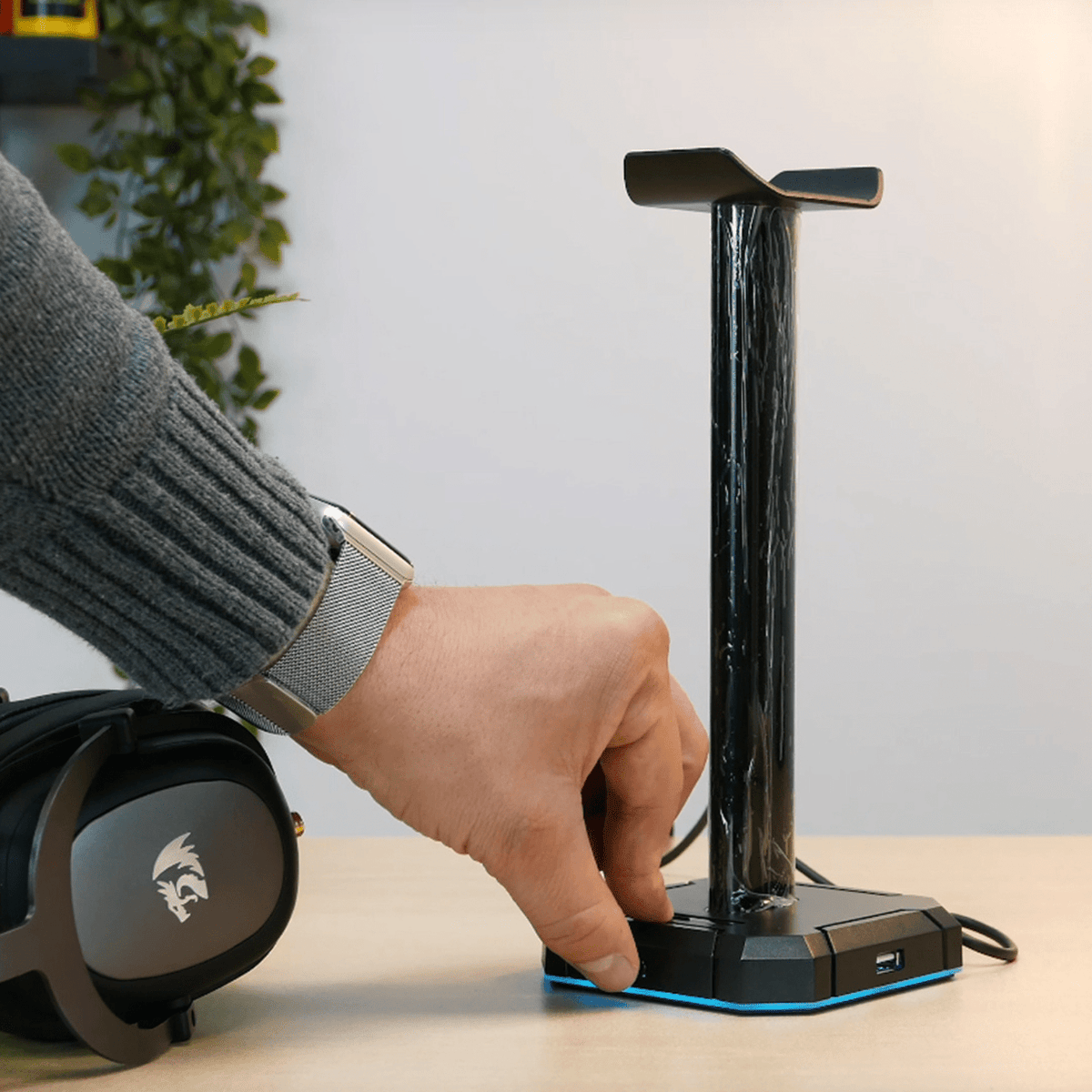 Soporte para Audífonos Redragon SCEPTER PRO HA - 300 - Bestmart