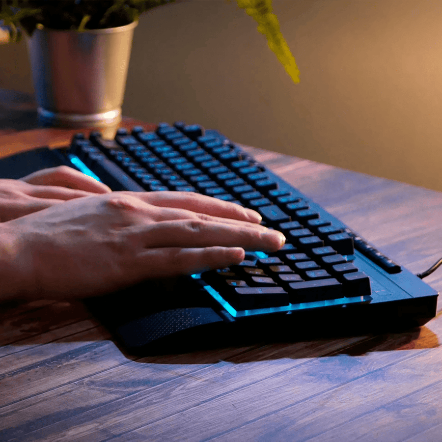 Teclado Gamer Redragon Shiva K512 RGB Español Negro