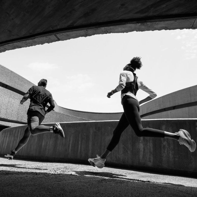 Apple Watch Ultra 2 (GPS + Cellular) Caja Titanium 49mm con correa Trail Loop Verde/Gris - S/M - Bestmart