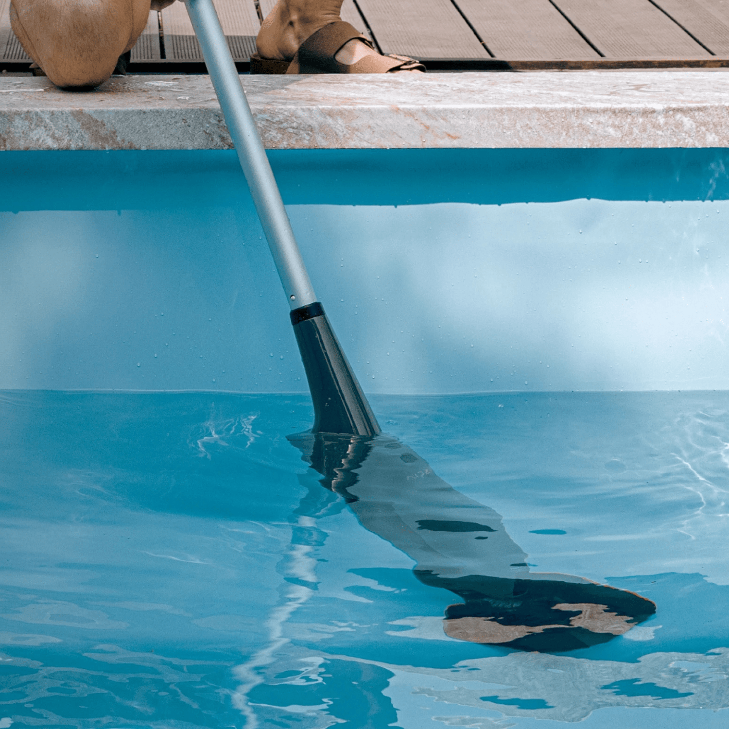 Barrefondo Aspirador Pisicina Limpia Fondo - Aiper Pilot X1 - Bestmart