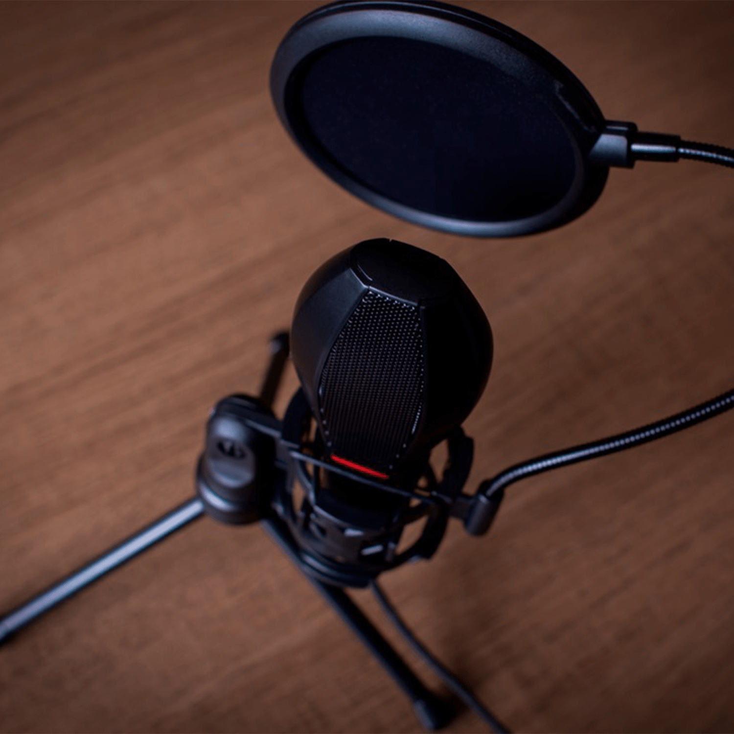 Micrófono Gamer Quasar GM200 - Redragon - Negro - Bestmart